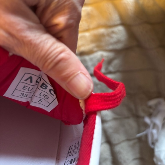 NIB Alice and Olivia Thea Sneaker - Picture 6 of 8